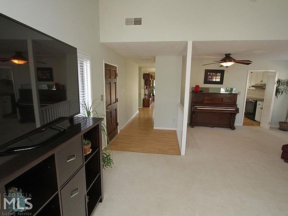 4th image of 4382 Hardwood Cir