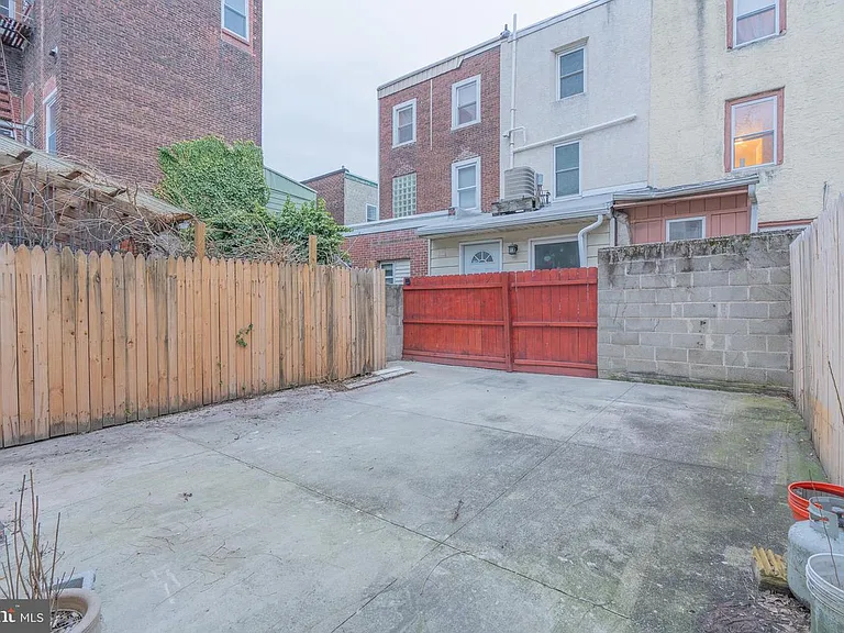 1137 Shackamaxon St #B — Photo 9