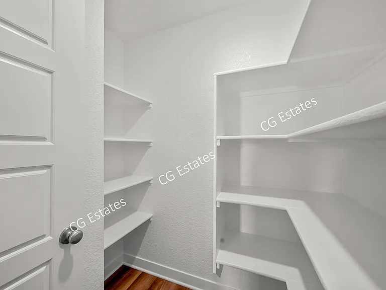 3803 SW Walsh Dr — Photo 8