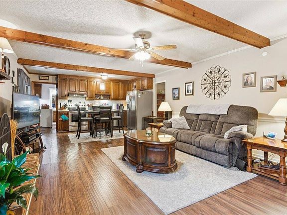 3rd image of 4784 Pampa Rd