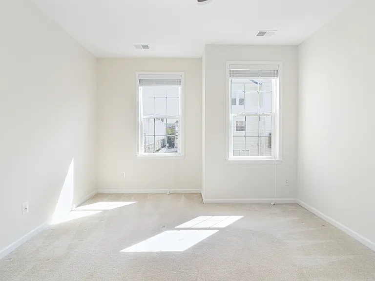 24620 Byrne Meadow Sq #300 — Photo 18
