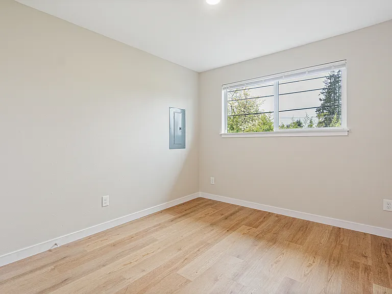 1203 Regents Blvd — Photo 16