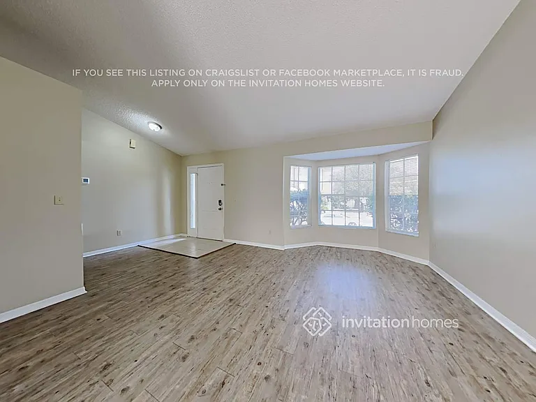 2624 Lake Jackson Cir — Photo 3