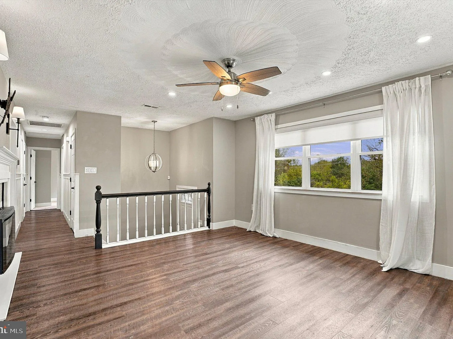 4 bed, 2.5 bath, 2238 sqft, $3,500 — Photo 4