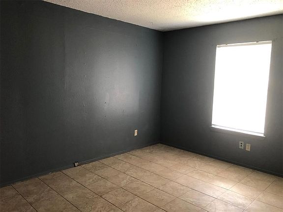 4th image of 1909 E Stassney Ln #A