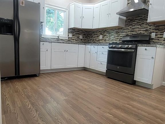 4th image of 2646 S 9th St