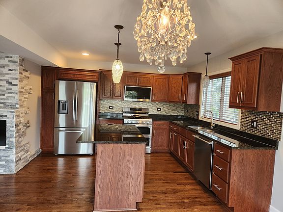 2nd image of 9434 Rich Ln