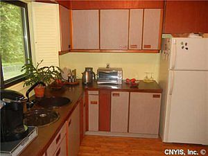 5th image of 217 Mitchell Ave