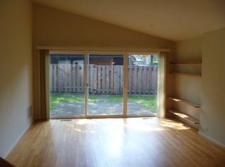 446 Park Ln, Barrington, IL 60010