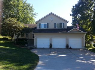 4321 NW 52nd St, Riverside, MO 64150