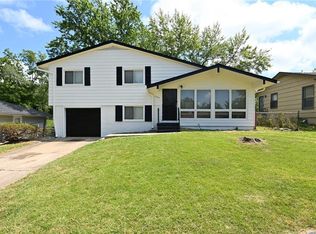 5255 Spruce Ave, Kansas City, MO 64130