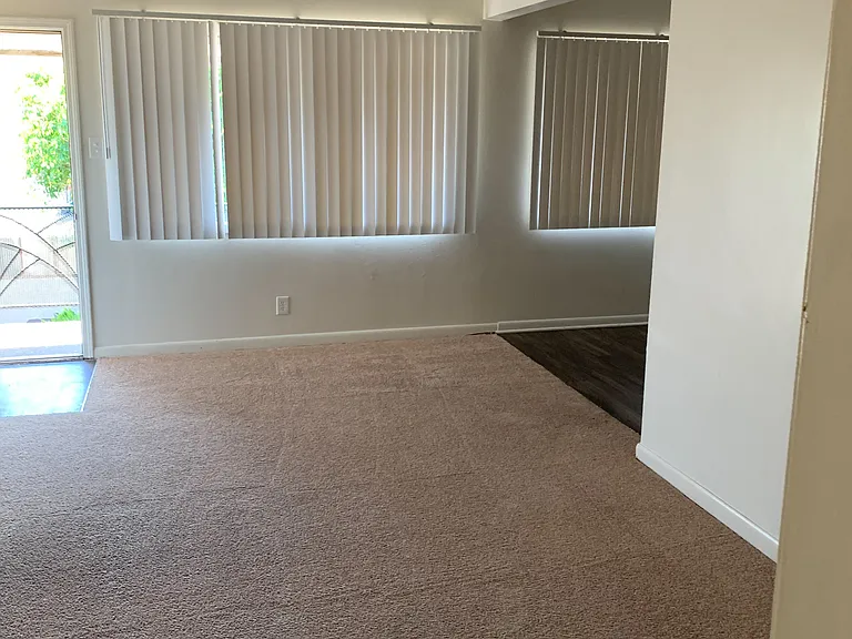 2800 W. 141st Place — Photo 3