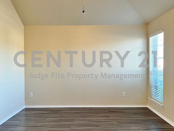 2nd image of 10409 Nelson Dr