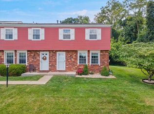 510 Countryside Dr, Mc Kees Rocks, PA 15136