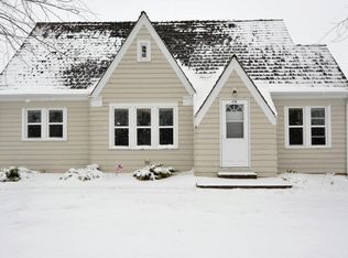 4718 County Line Rd, Mount Pleasant, WI 53403