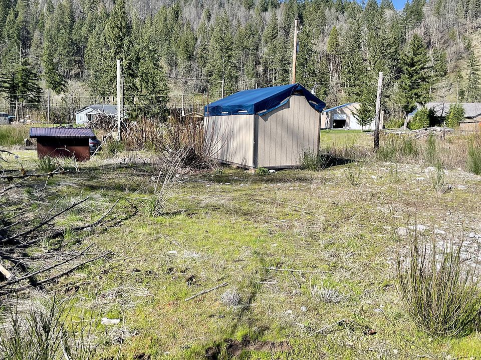 2nd image of 47476 Cedar Pl #6