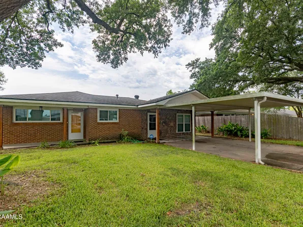510 Orange Grove Dr, New Iberia, LA 70560