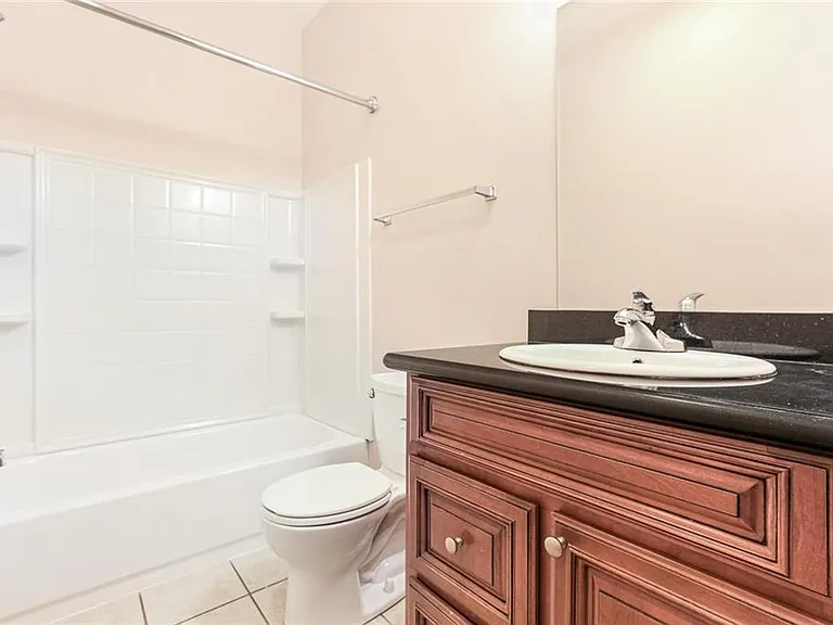 3925 Clematis St — Photo 8