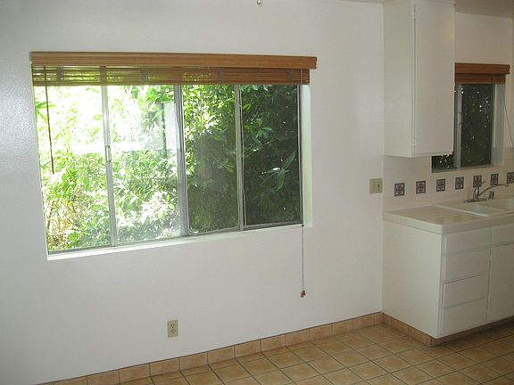 5th image of 2711 4th St APT 5