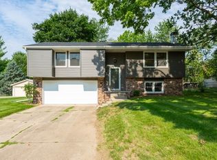 208 Jordan Dr, West Des Moines, IA 50265