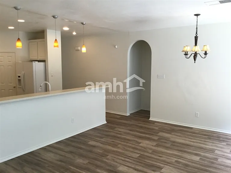 1506 Cheyenne Trl — Photo 5