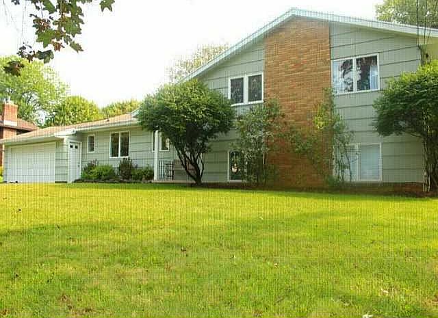 1st image of 238 Parkview Dr