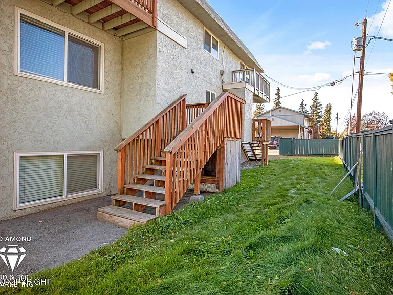 4000 Harrison St #2 — Photo 3