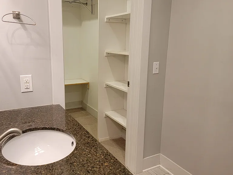 4100 Starr St — Photo 14