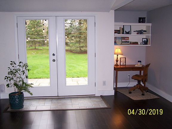 2nd image of 5 Sanhurst Dr