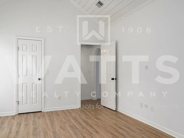 535 Walker Rd — Photo 12