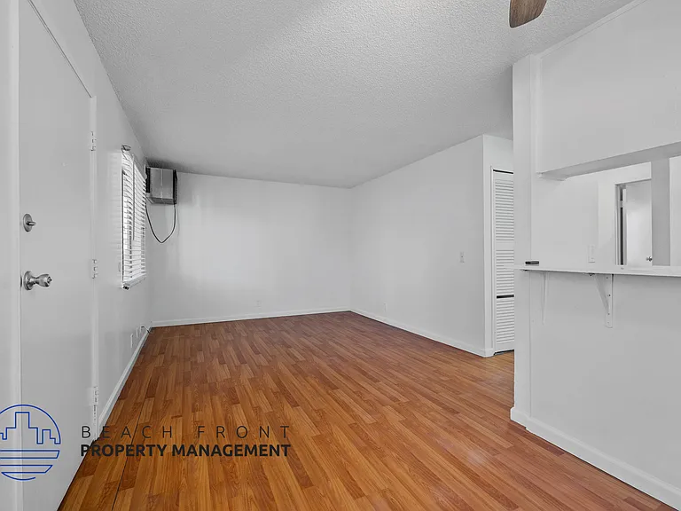 2763 San Marino — Photo 8