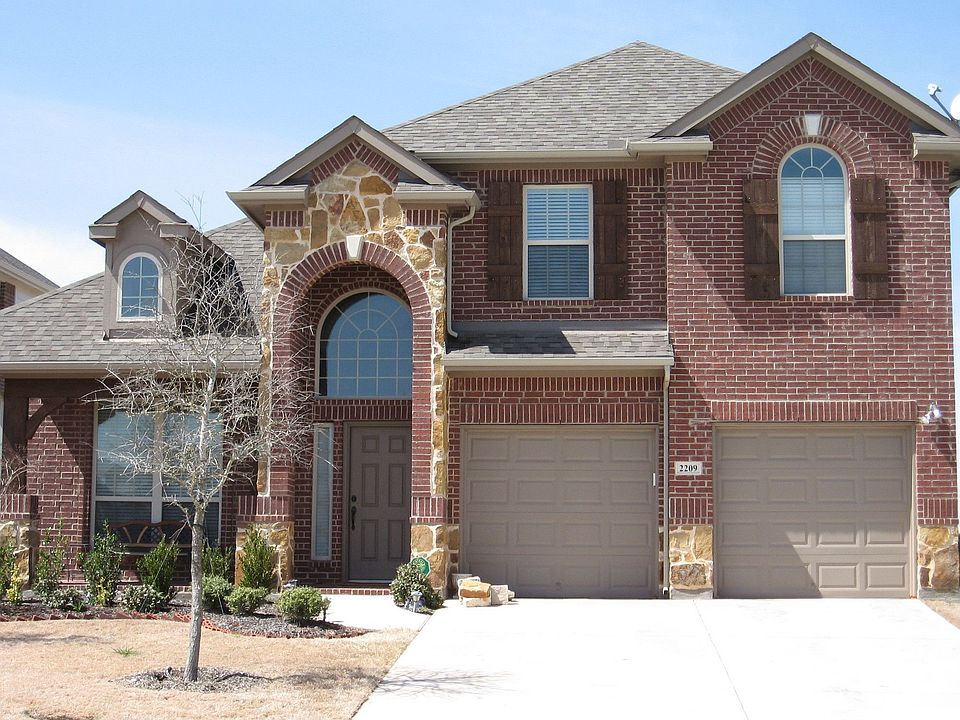 1st image of 2209 Anna Dr