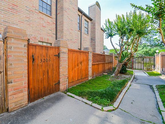 2nd image of 9800 Pagewood Ln APT 3206