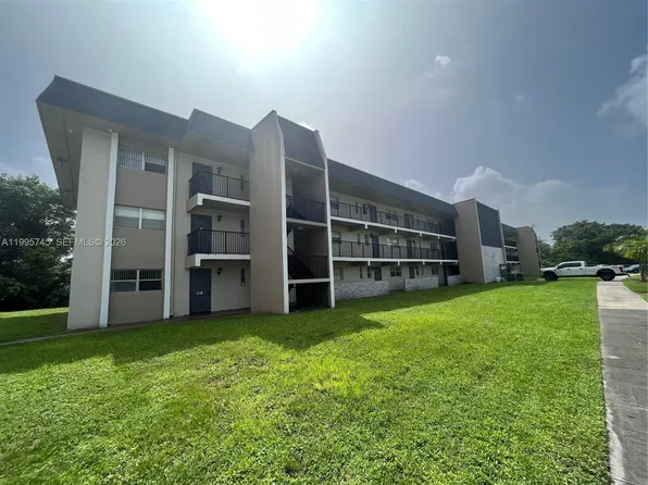 7820 Colony Cir S APT 301, Fort Lauderdale, FL 33321