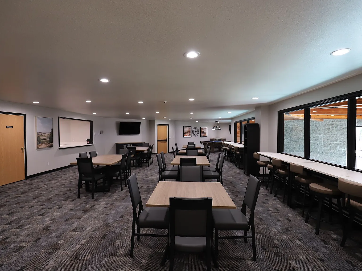Dakota Park Apartments — Photo 4