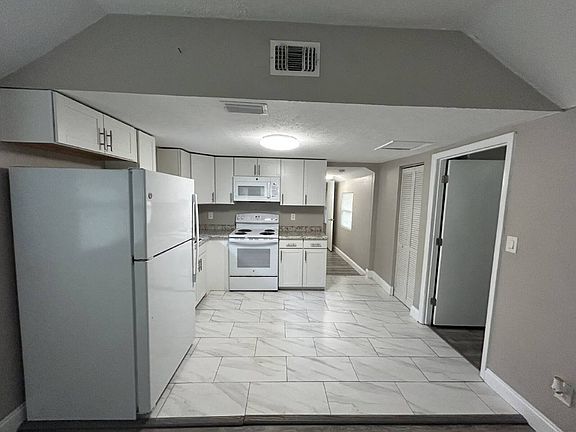 4th image of 1830 48th St S Unit 2