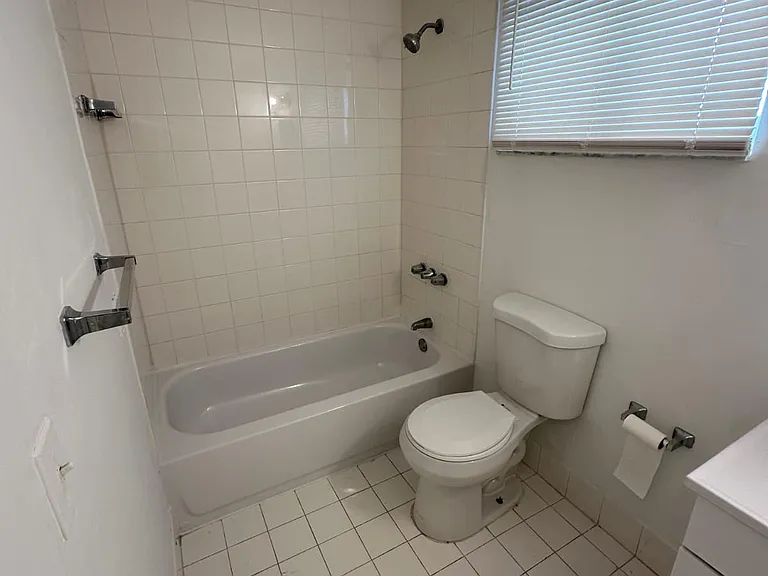 505 NW 177th St #1-235 — Photo 9