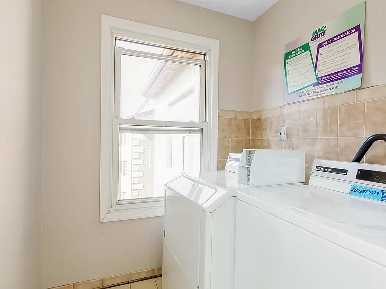 6405 Liberty Ave #5J — Photo 17