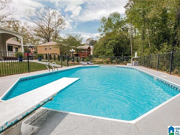 3rd image of 2679 Swiss Ln