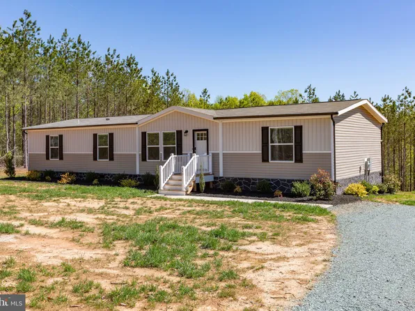 490 Winnsville Dr, Bremo Bluff, VA 23022