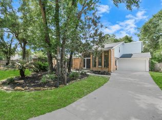 19722 Enchanted Oaks Dr, Spring, TX 77388