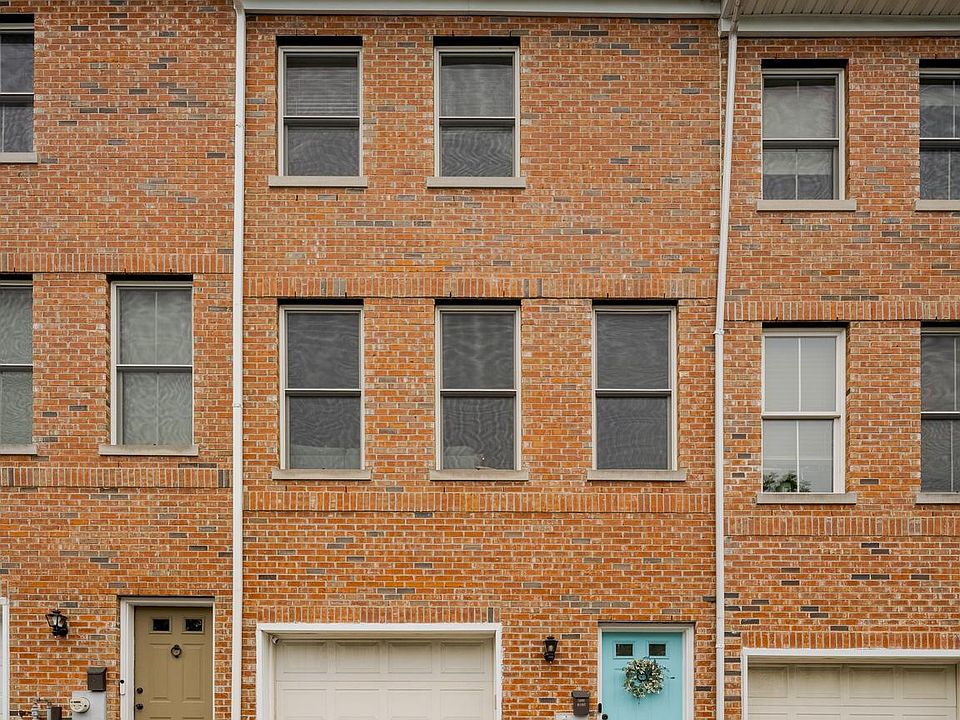 1st image of 406 Leverington Ave Unit C