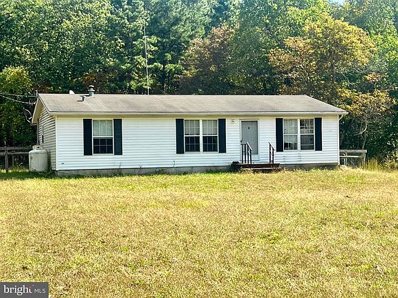 2nd image of 26 Cobbs Mill Rd #Twp