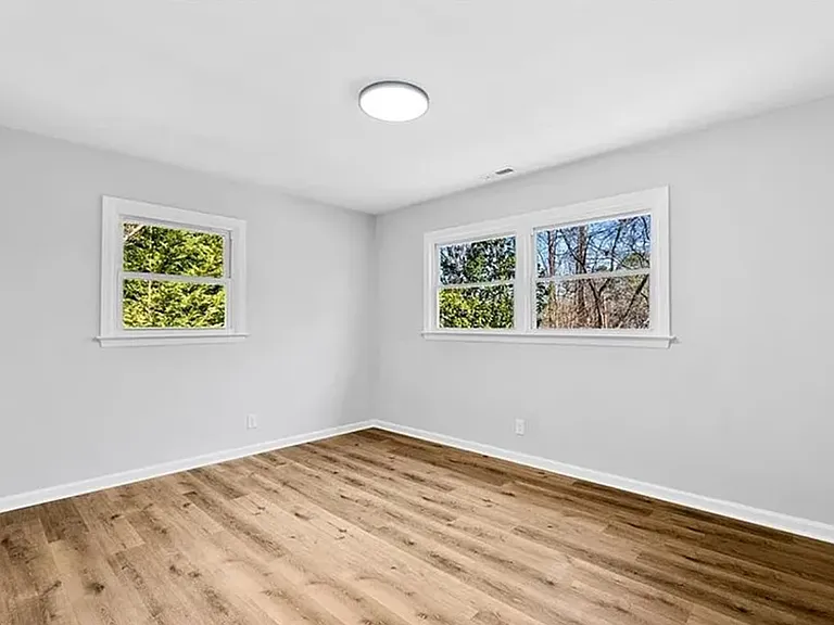 2101 Mimosa Dr — Photo 10