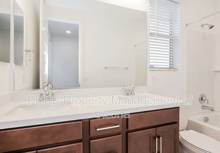 10254 W Crittenden Ln — Photo 12