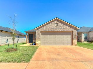 809 NE 105th St, Oklahoma City, OK 73114