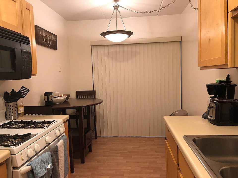 207 Regency Dr Bloomingdale IL Zillow