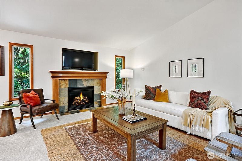 2nd image of 2926 94th Street SE