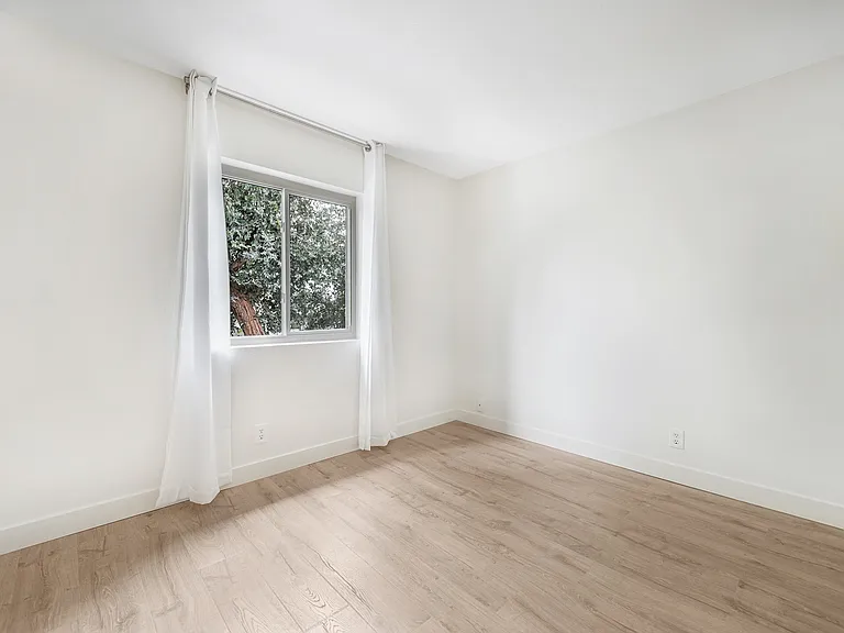 3615 Veteran Ave #7 — Photo 11