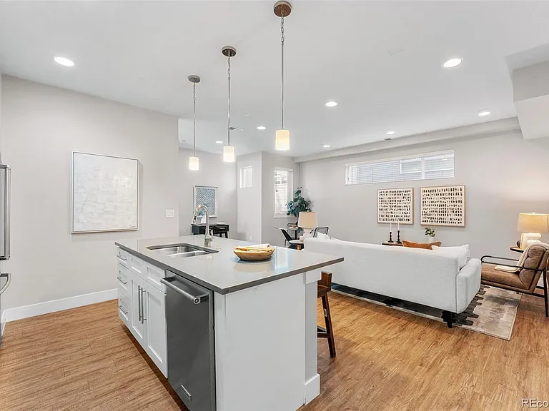 1245 Utica St #103 — Photo 6